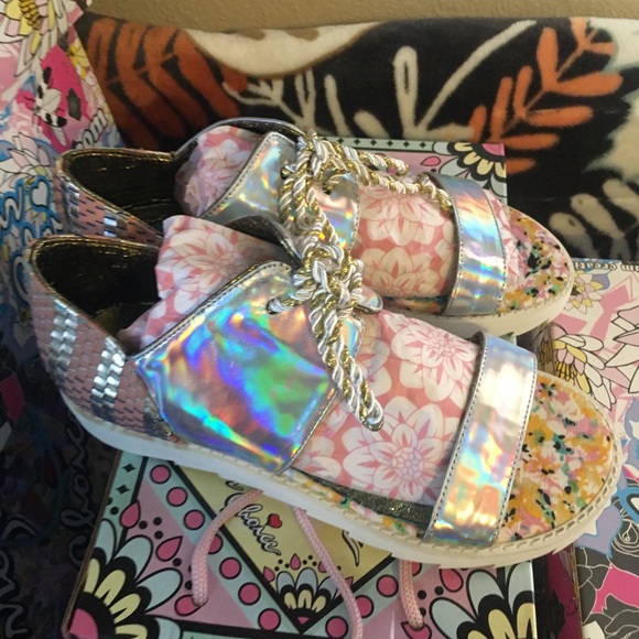 Irregular Choice “Dodgeball” sandals sz 6.5 - Picture 5 of 7